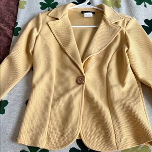 Elegant Yellow Women's Blazer